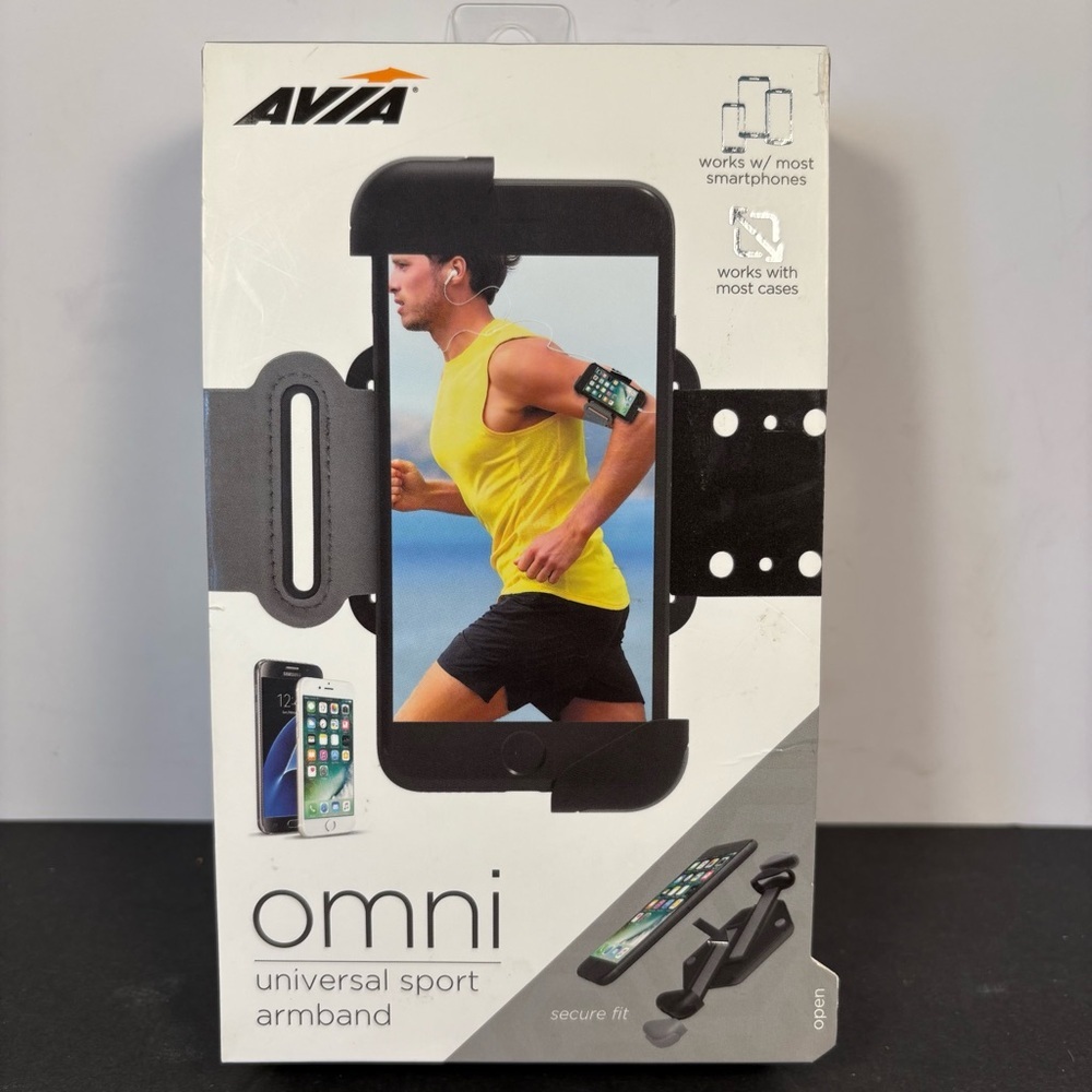 Avia Omni Smartphone Sport Running Workout Armband-New in Box